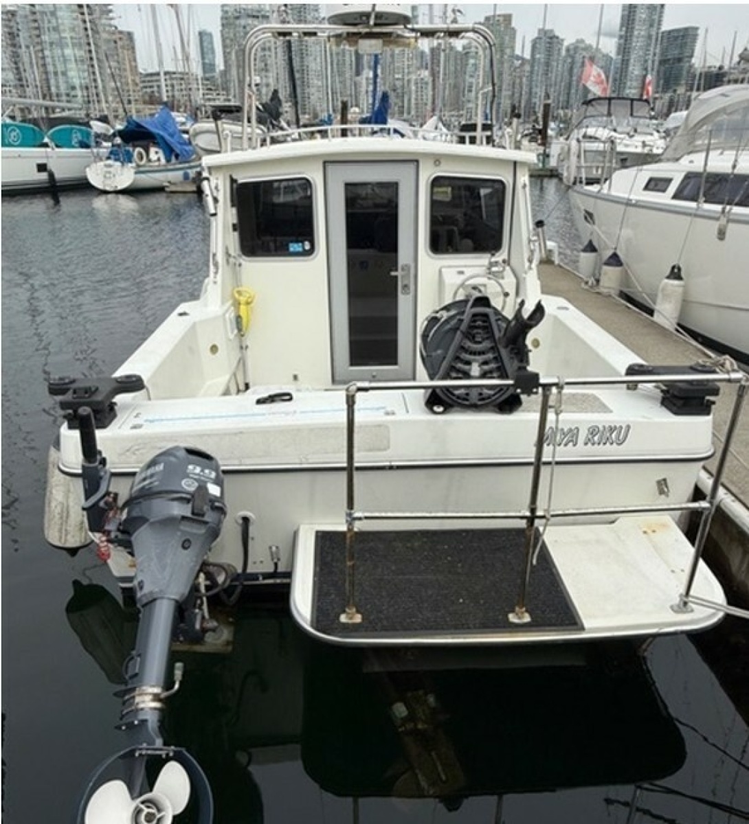 24' 2003 Sea Sport Explorer 2400