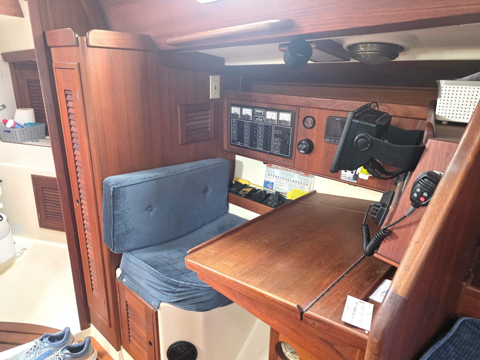 37' 1990 Tartan 372