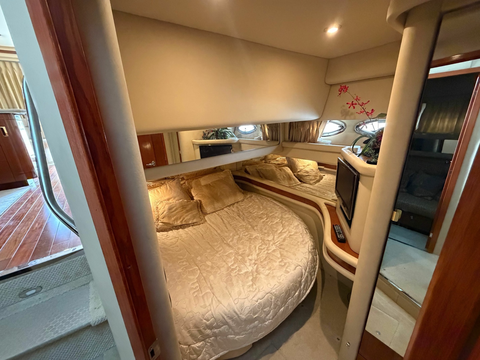 48' 2002 Sea Ray 480 Sedan Bridge