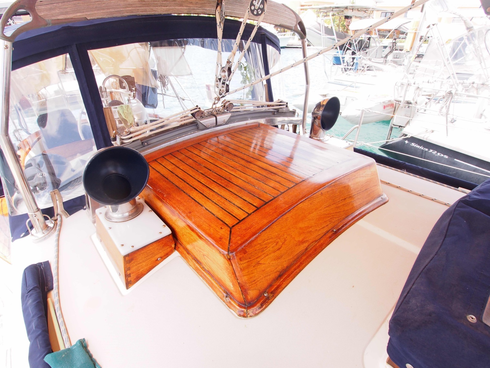 38ft Ta Shing Yacht For Sale