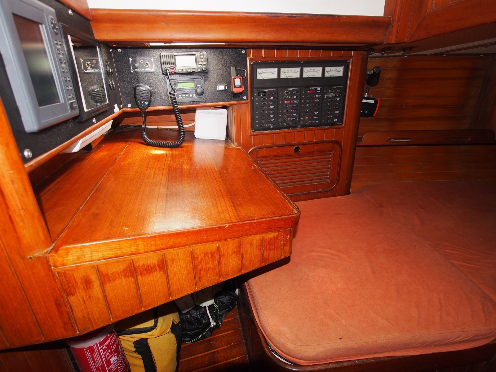 38ft Ta Shing Yacht For Sale