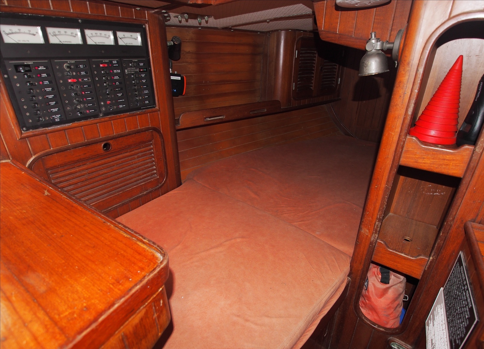 38ft Ta Shing Yacht For Sale