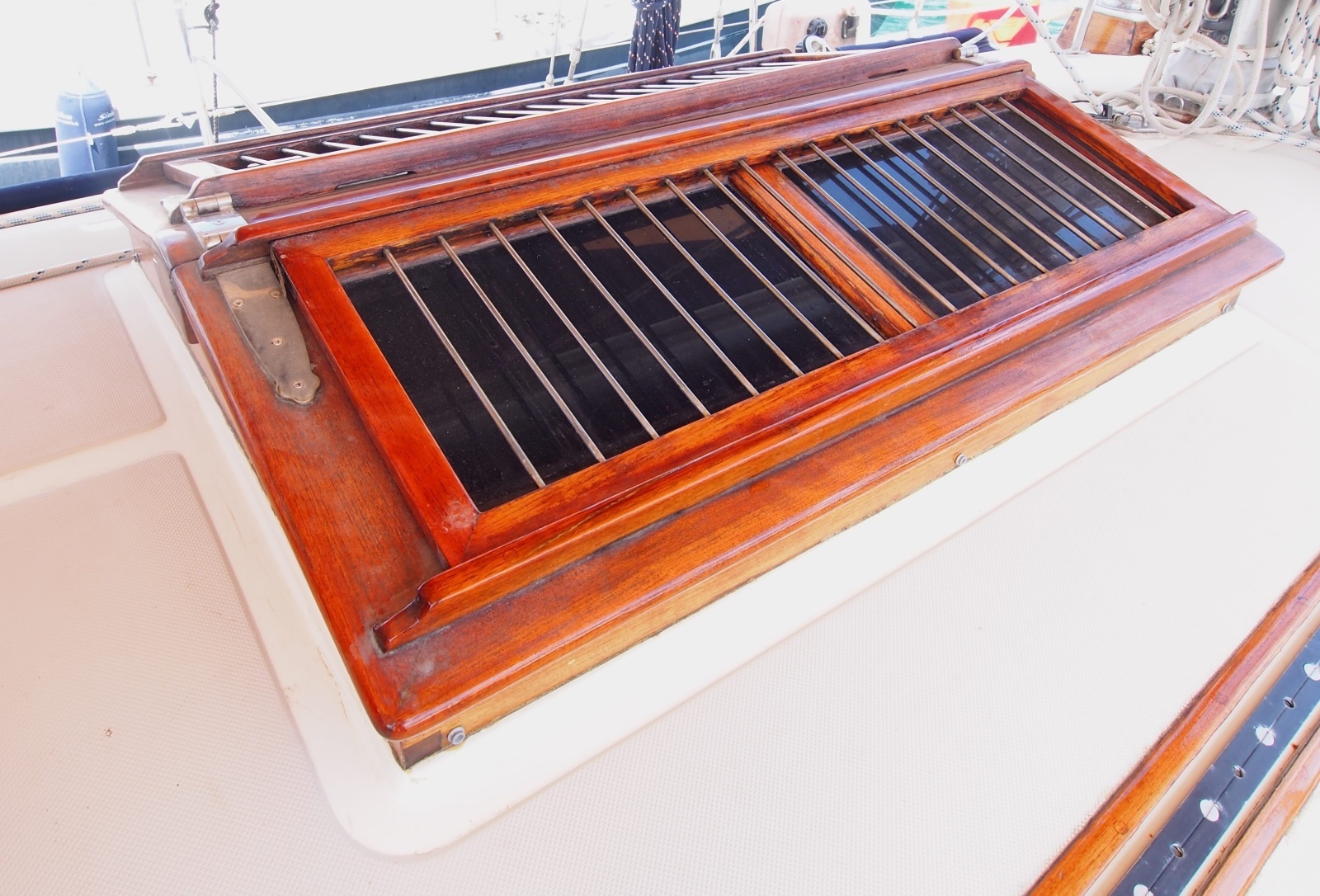 38ft Ta Shing Yacht For Sale