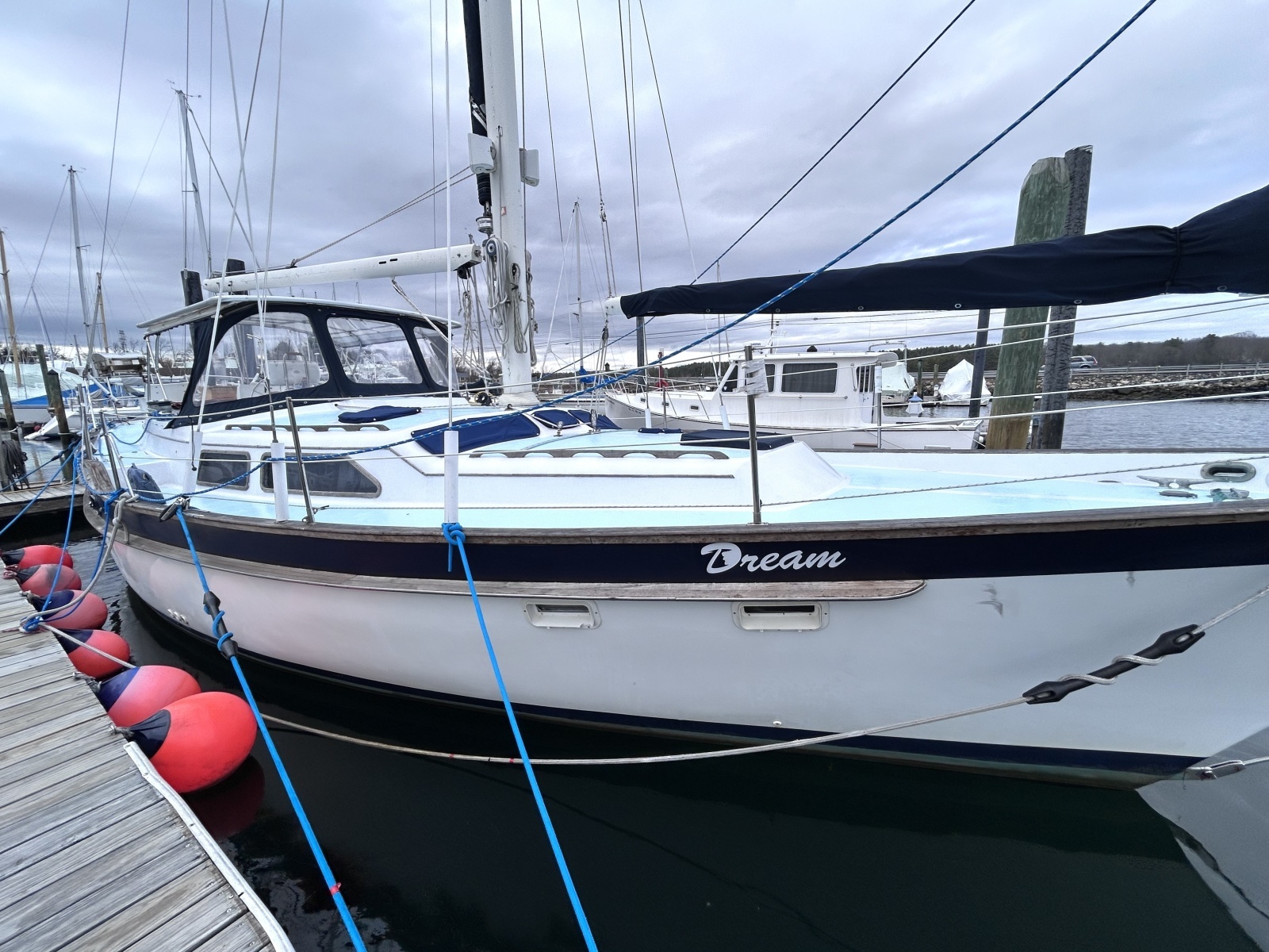 Dream 43ft Irwin Yacht For Sale
