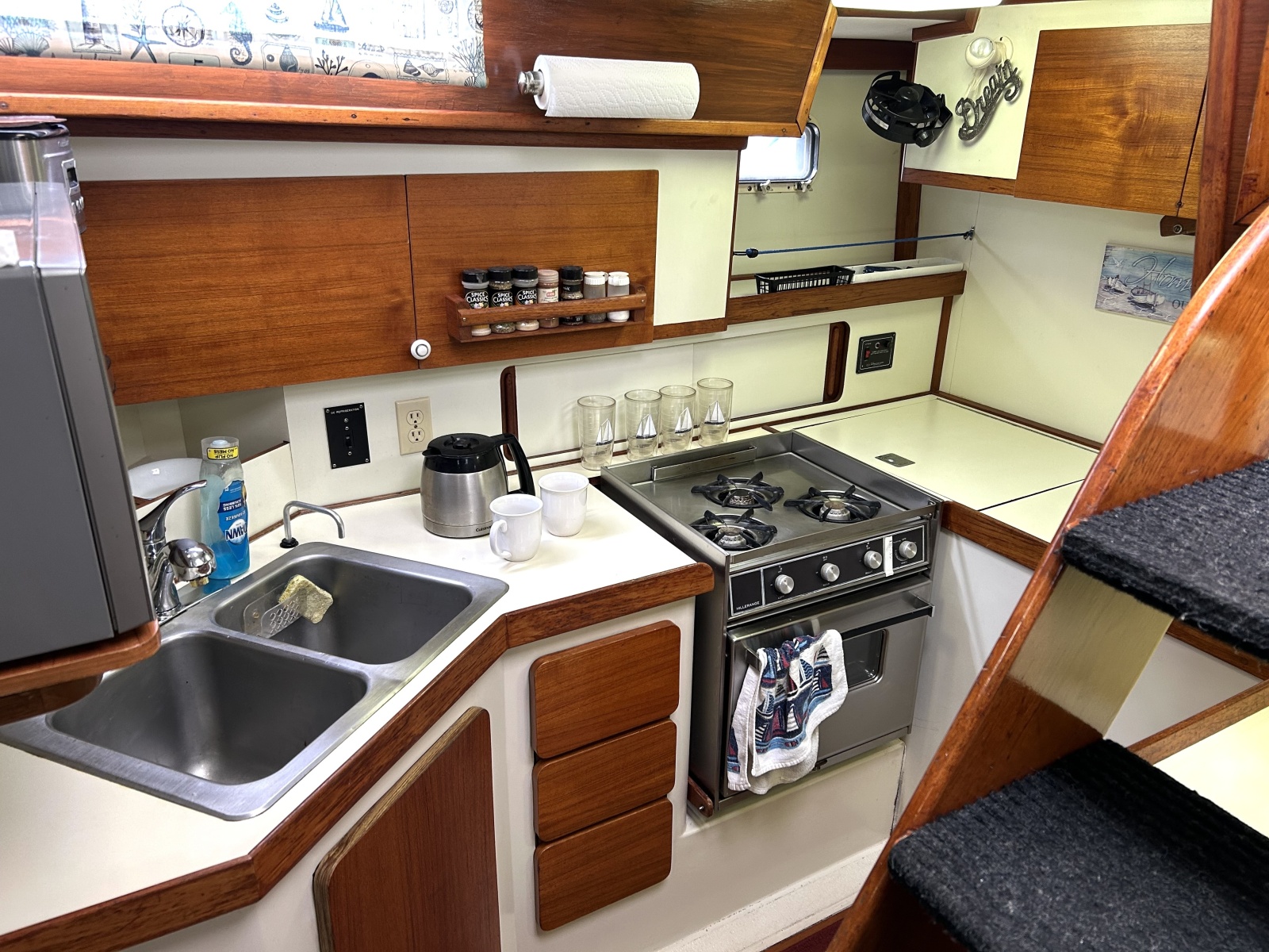 43' 1985 Irwin Mk III