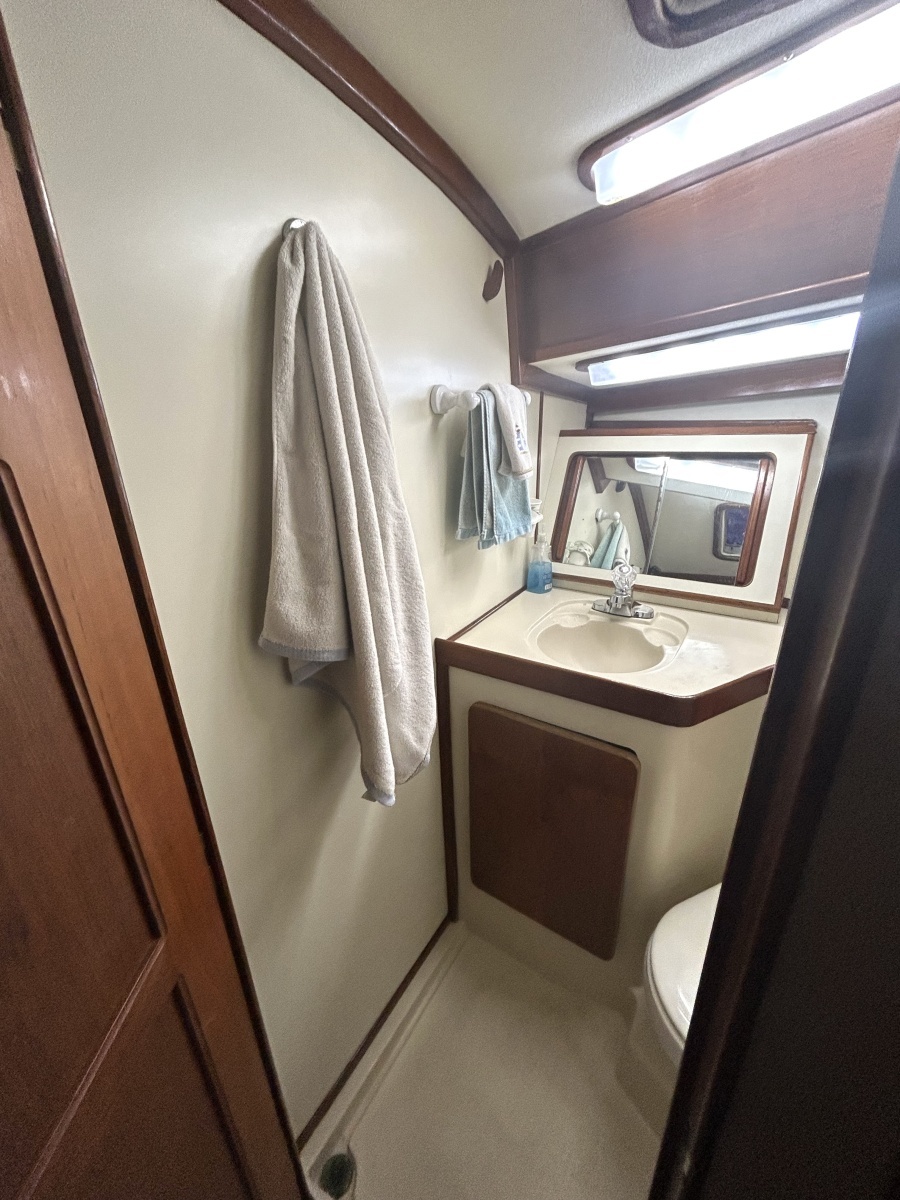 Dream 43ft Irwin Yacht For Sale