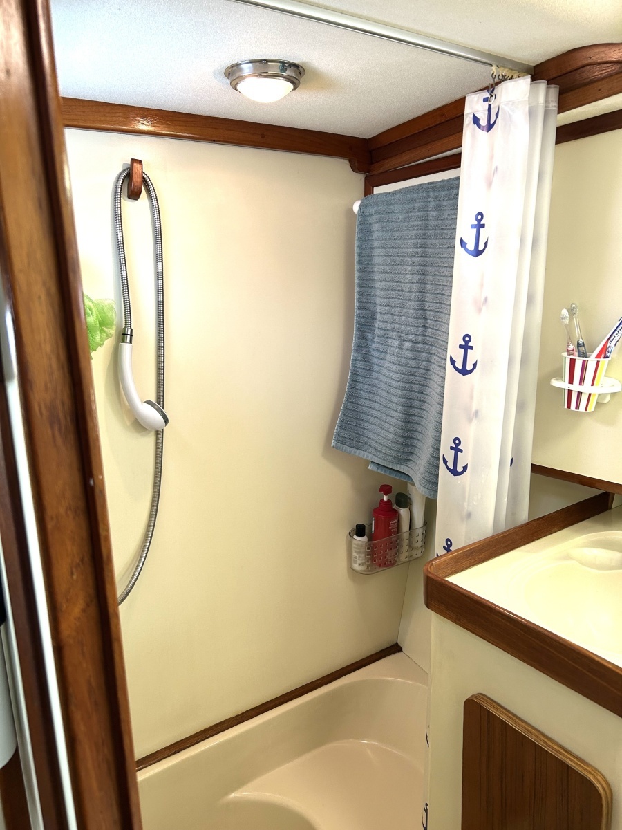 Dream 43ft Irwin Yacht For Sale