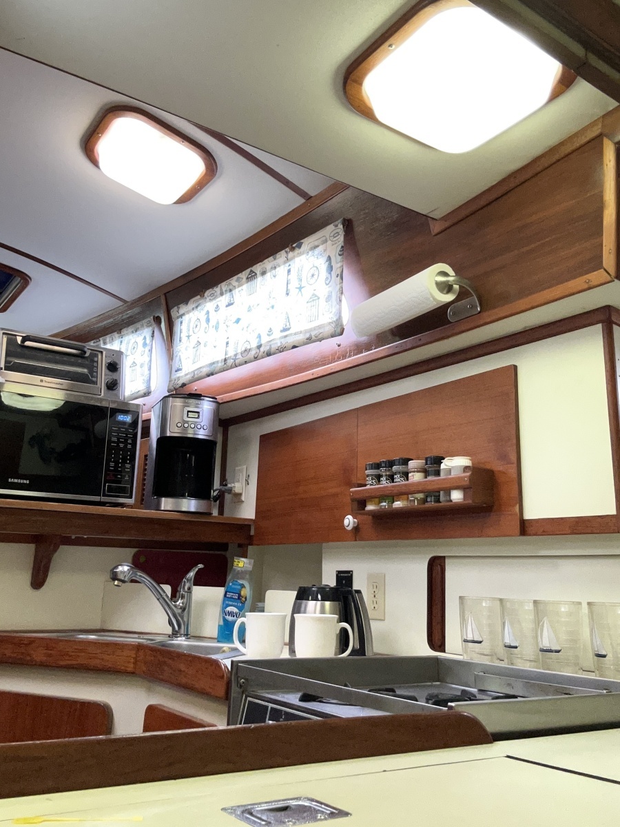 Dream 43ft Irwin Yacht For Sale