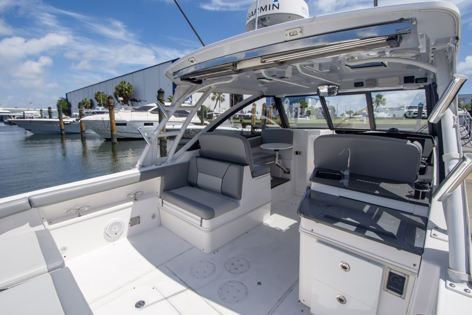 34ft Everglades Yacht For Sale