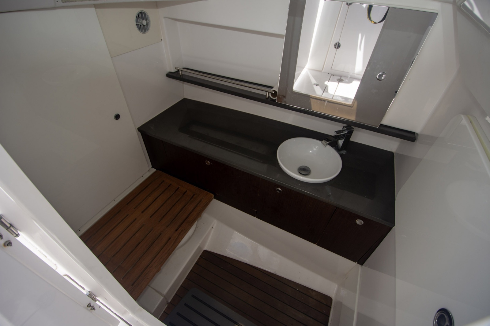 34ft Everglades Yacht For Sale