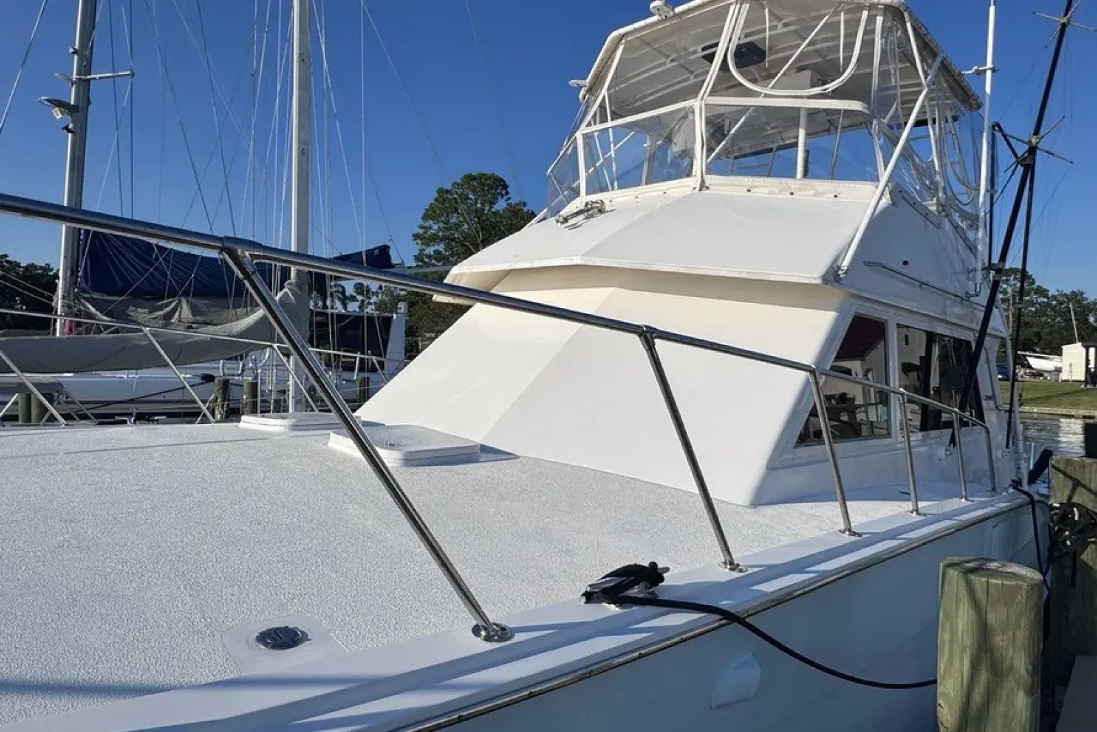 43ft Hatteras Yacht For Sale