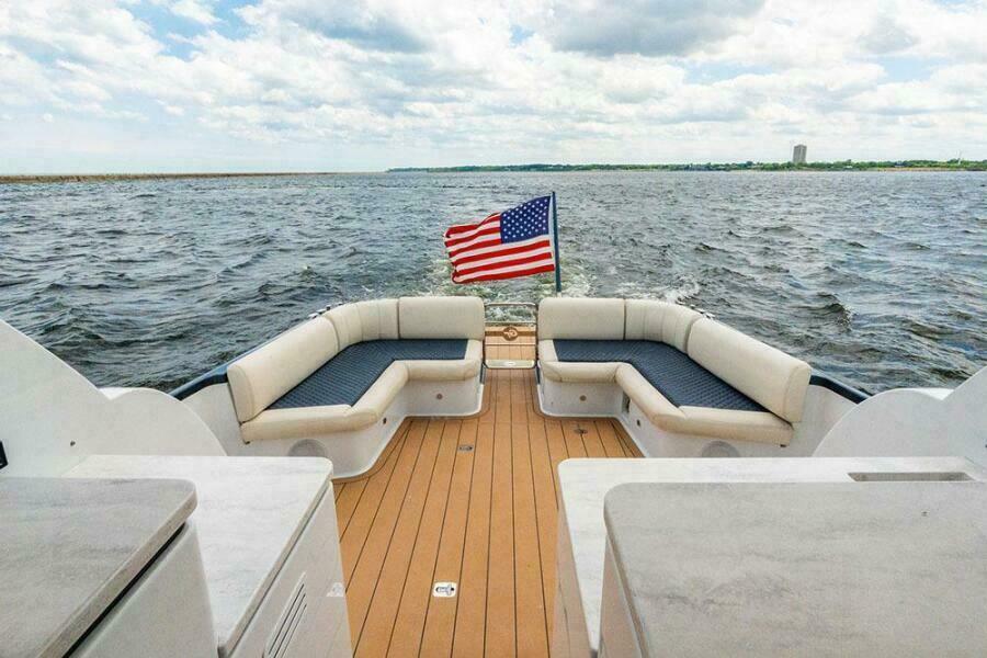 50' 2019 Palm Beach Motor Yachts GT50