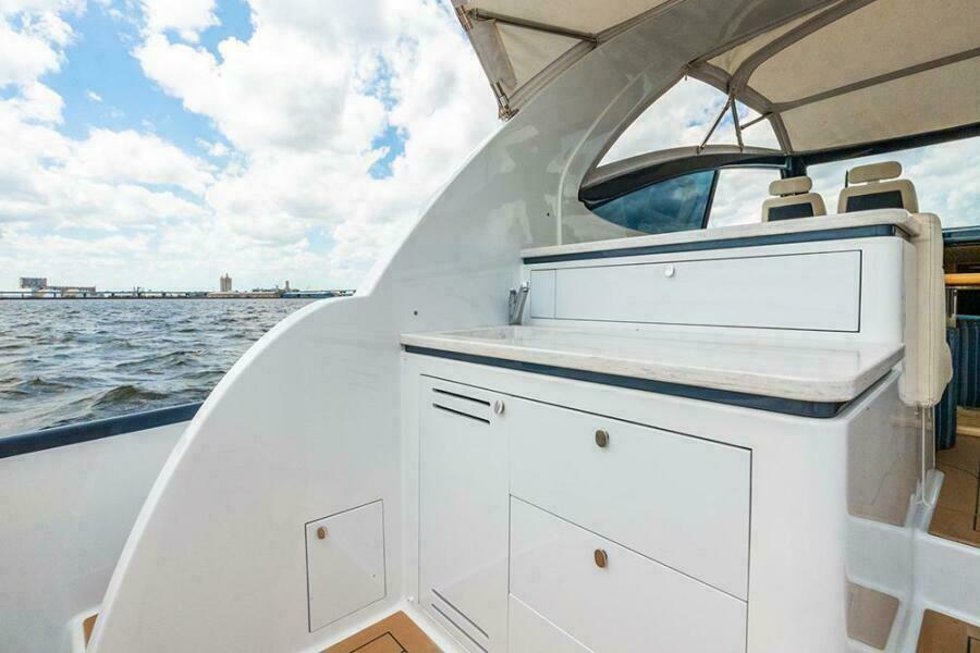 50' 2019 Palm Beach Motor Yachts GT50