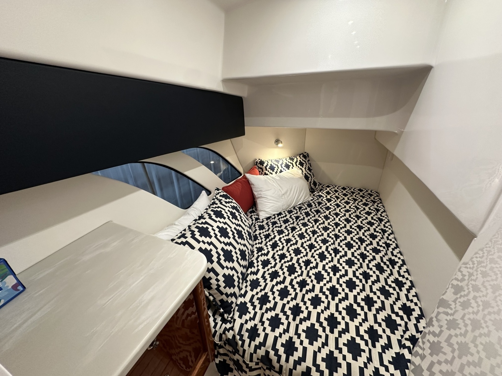 47' 2020 Intrepid 475 Sport Yacht