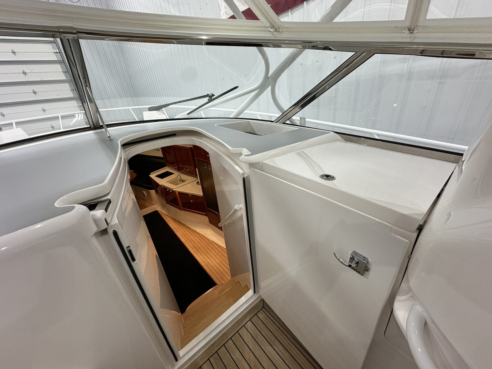 47' 2020 Intrepid 475 Sport Yacht