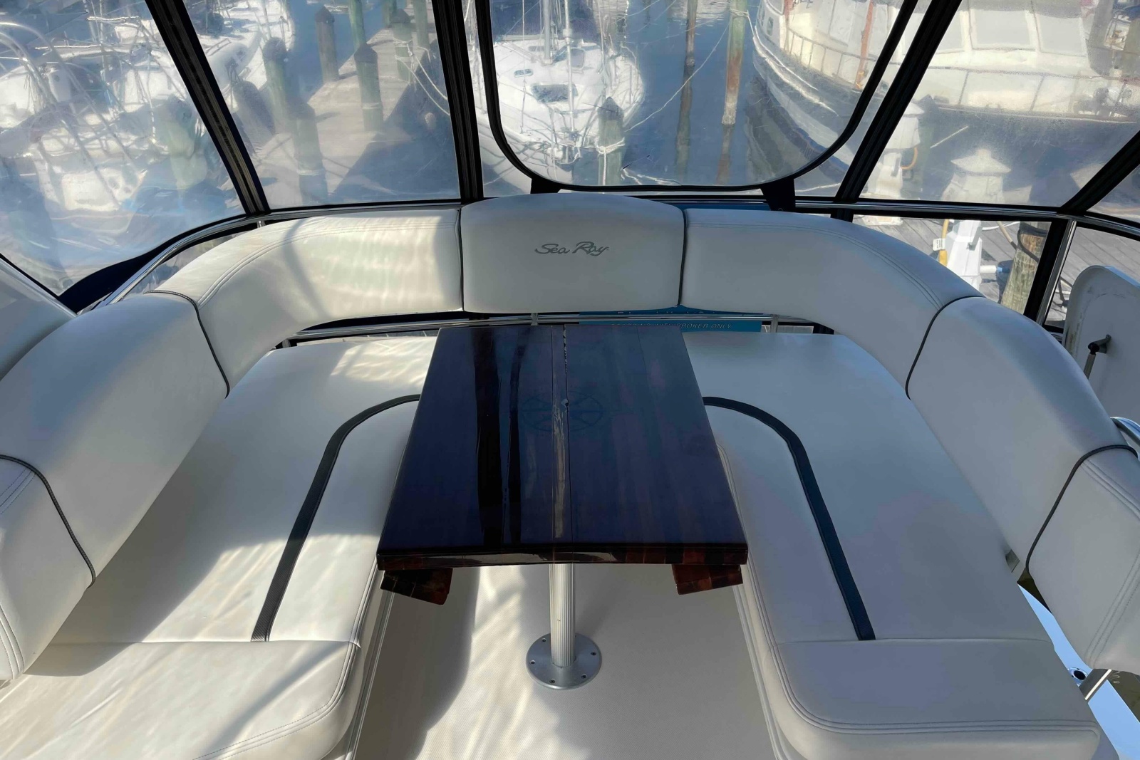 45' 2005 Sea Ray 420 Sedan Bridge