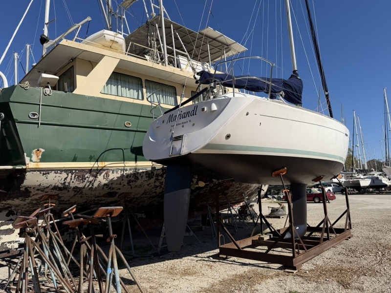 MARIANDL 33ft Beneteau Yacht For Sale