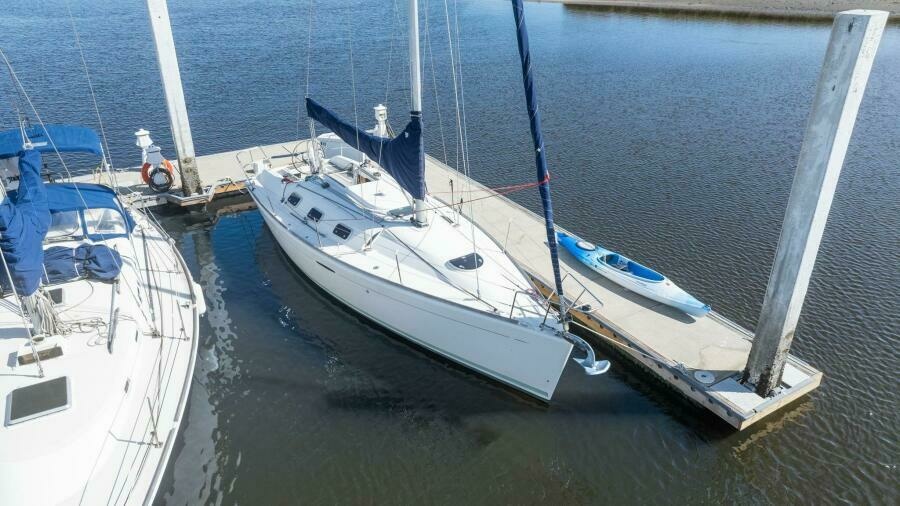 MARIANDL 33ft Beneteau Yacht For Sale