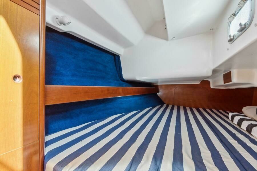 MARIANDL 33ft Beneteau Yacht For Sale