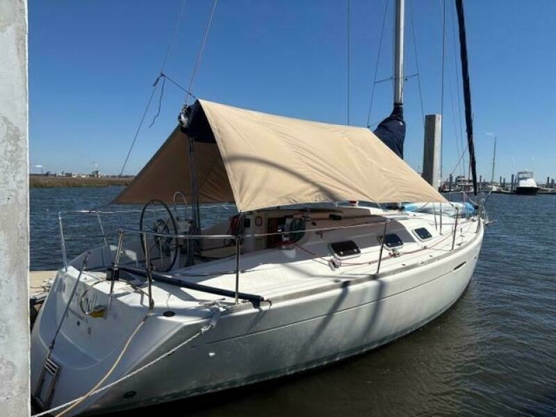 MARIANDL 33ft Beneteau Yacht For Sale