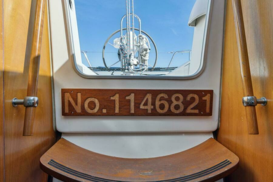 MARIANDL 33ft Beneteau Yacht For Sale