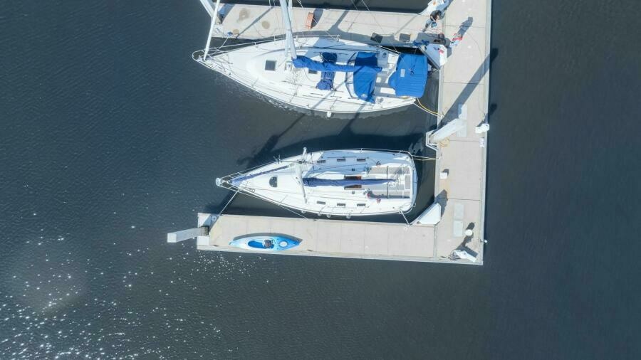 MARIANDL 33ft Beneteau Yacht For Sale