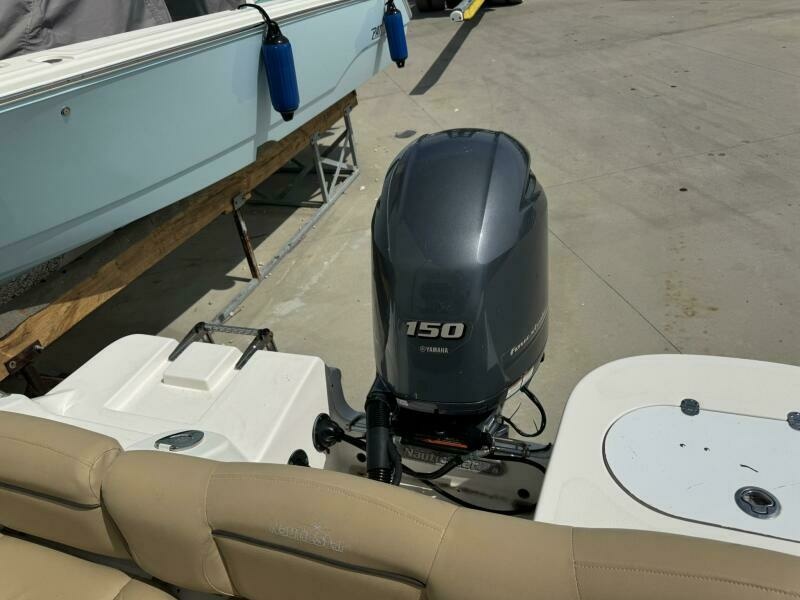 21ft NauticStar Yacht For Sale