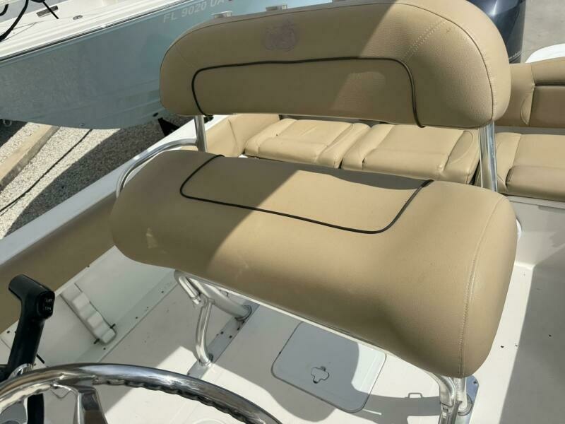 21ft NauticStar Yacht For Sale