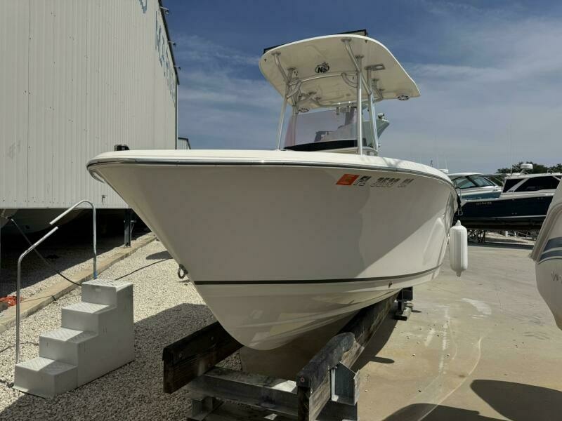 21ft NauticStar Yacht For Sale