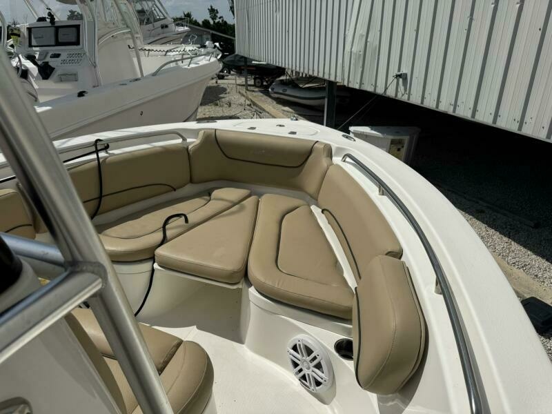 21ft NauticStar Yacht For Sale