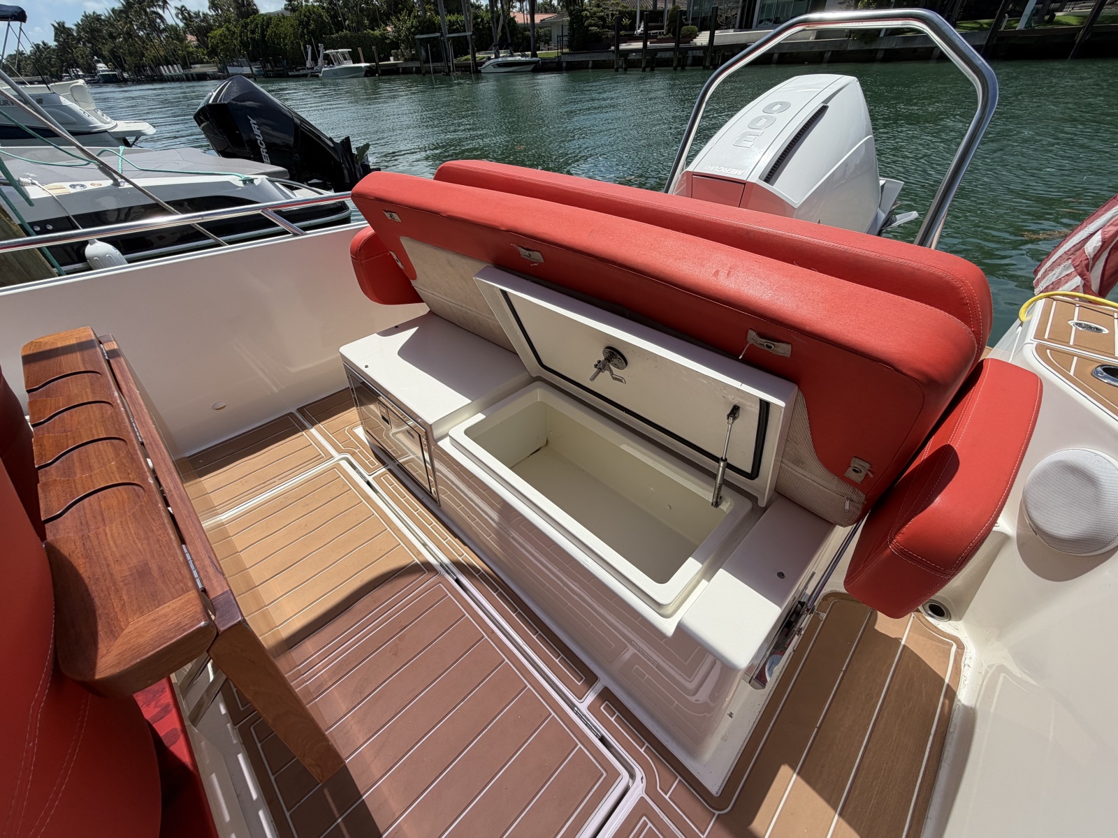 26' 2021 Nimbus Tender 8