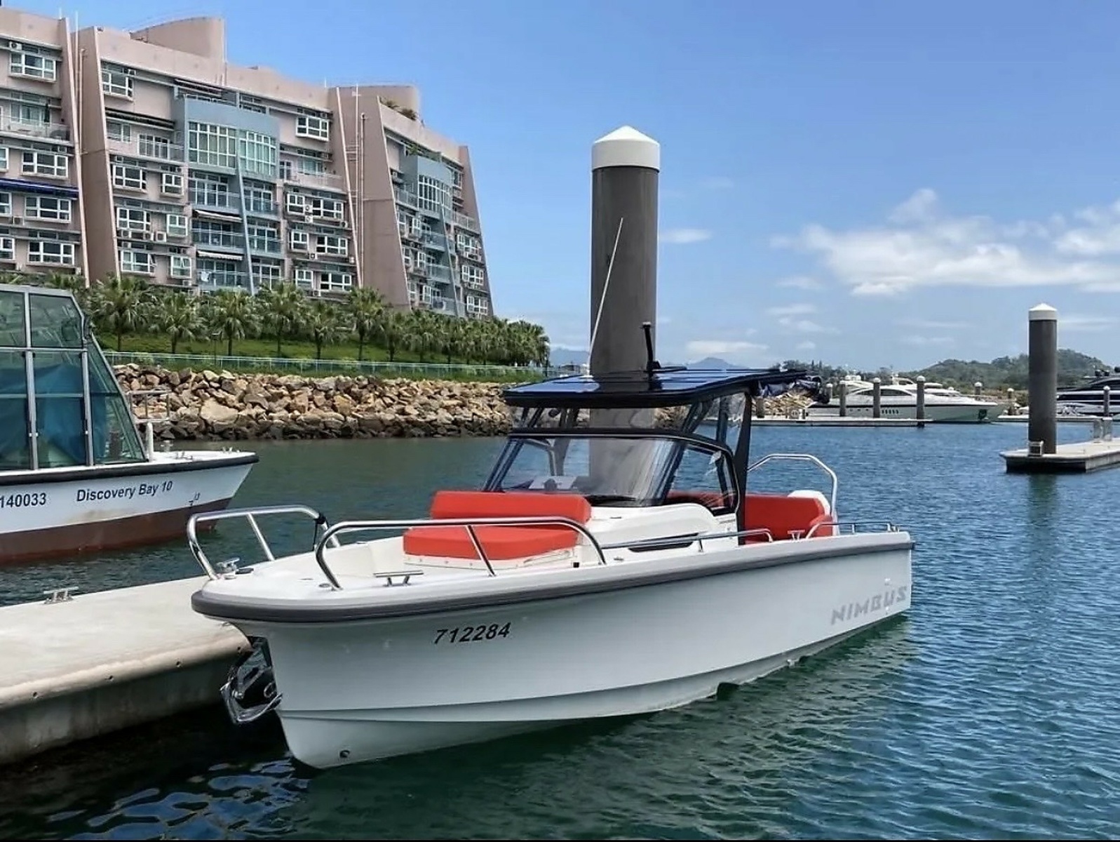 26' 2021 Nimbus Tender 8
