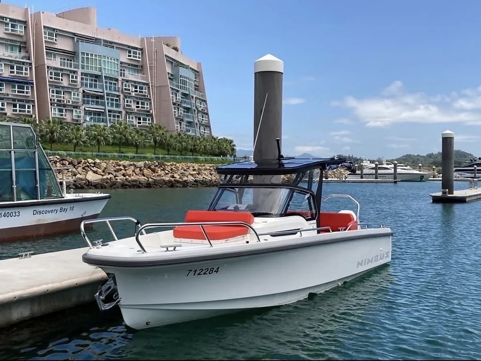 26' 2021 Nimbus Tender 8