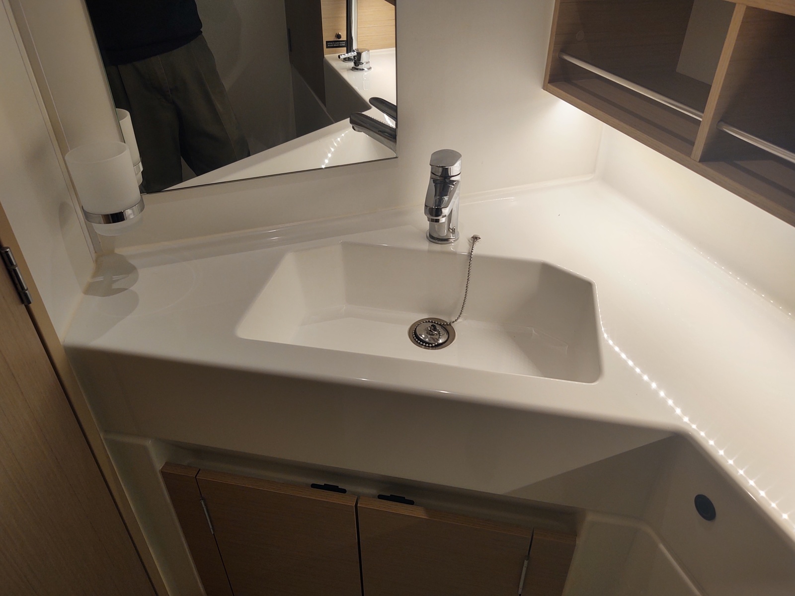 LOWE TIDE 30ft Beneteau Yacht For Sale