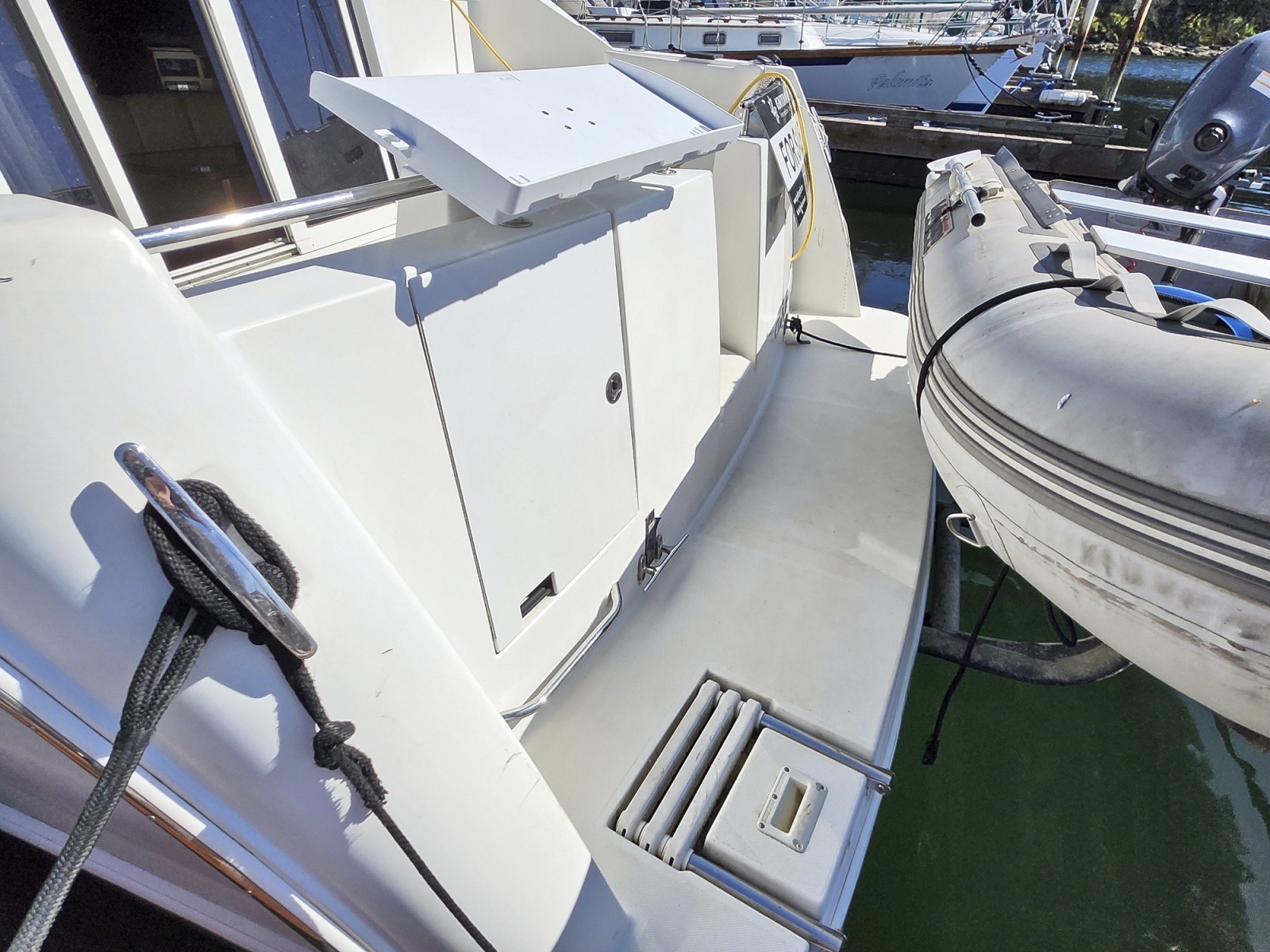 Isla May 40ft Carver Yacht For Sale