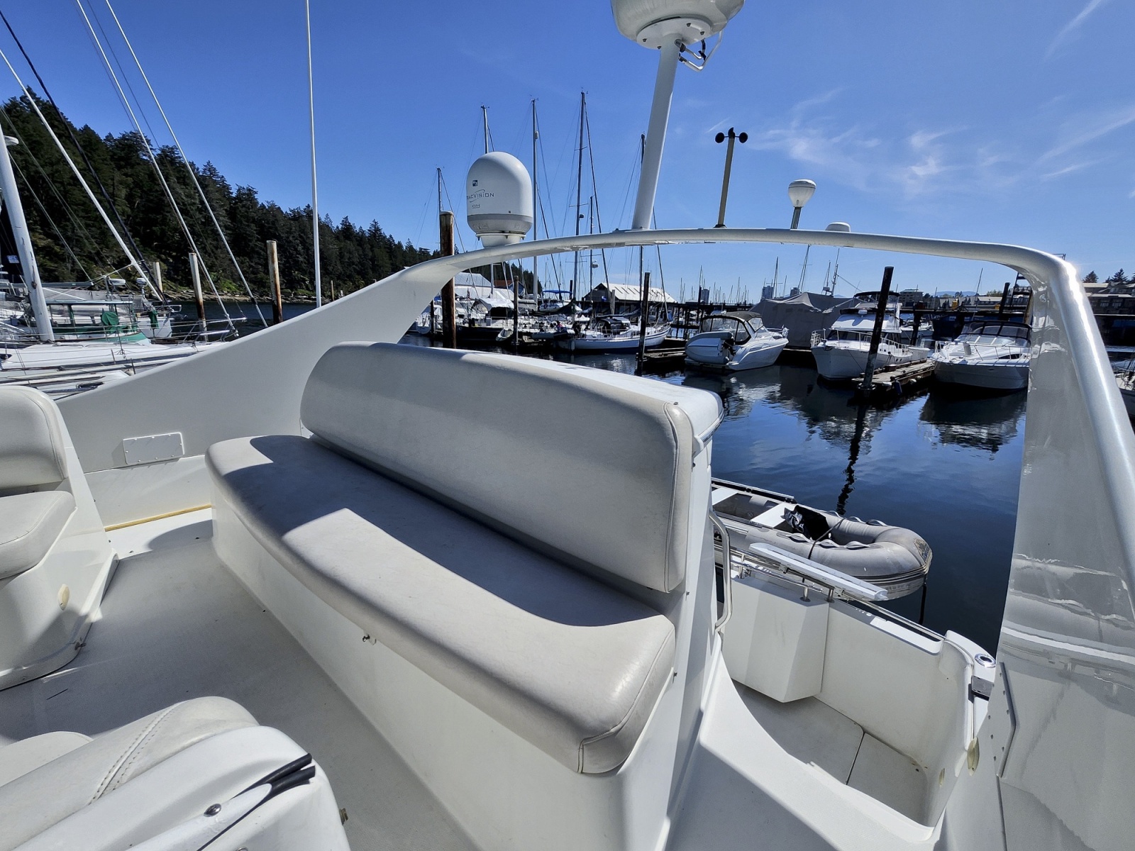 40' 2007 Carver 36 Mariner