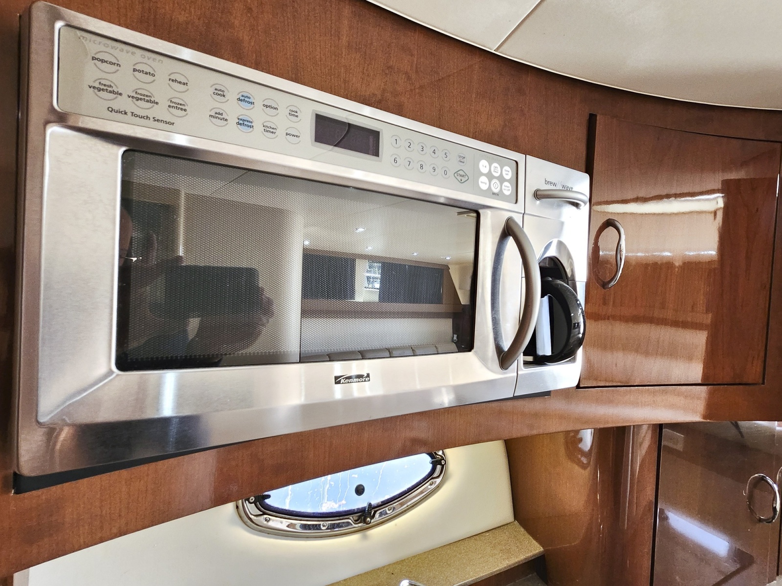 40' 2007 Carver 36 Mariner