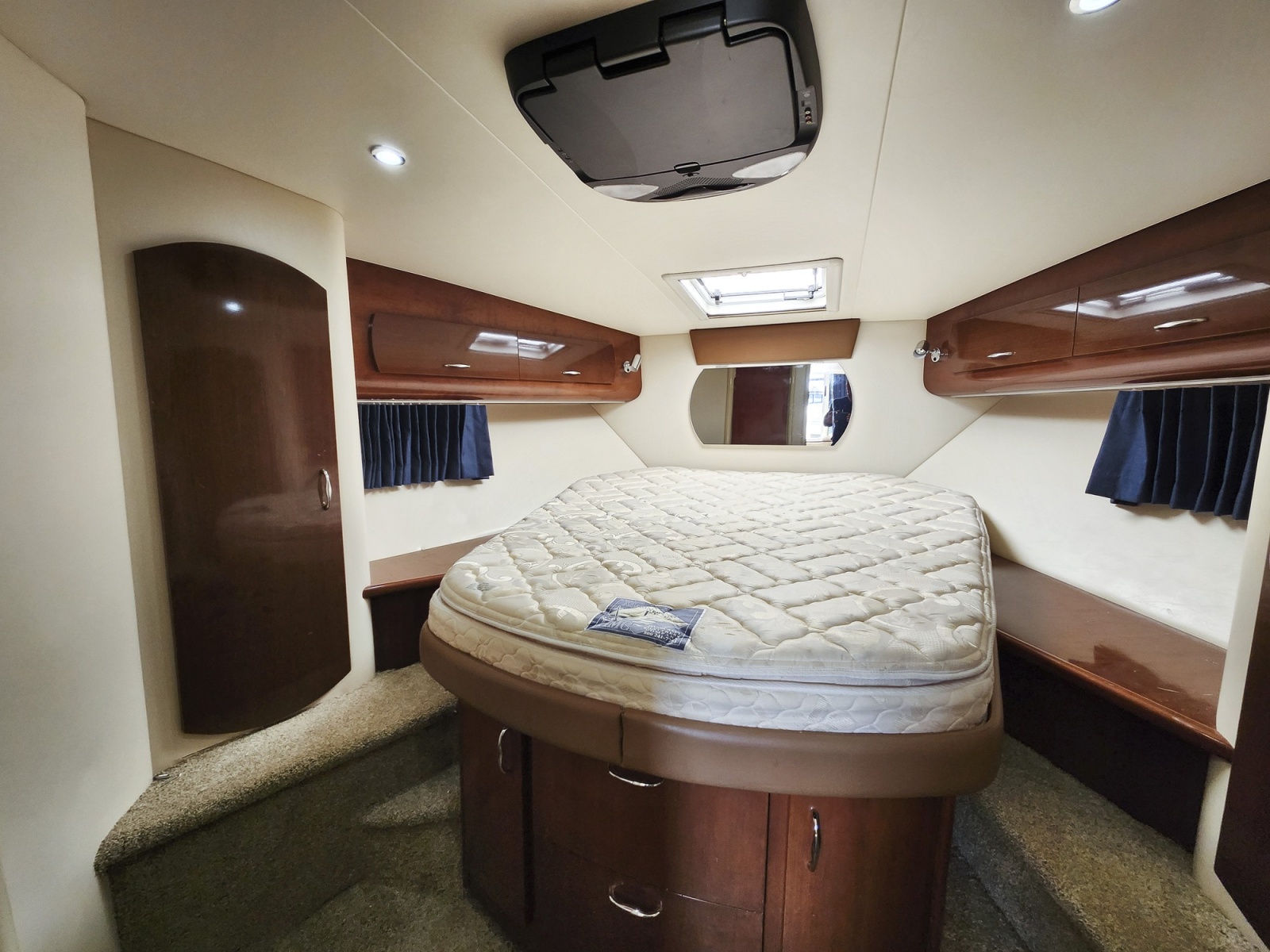 40' 2007 Carver 36 Mariner