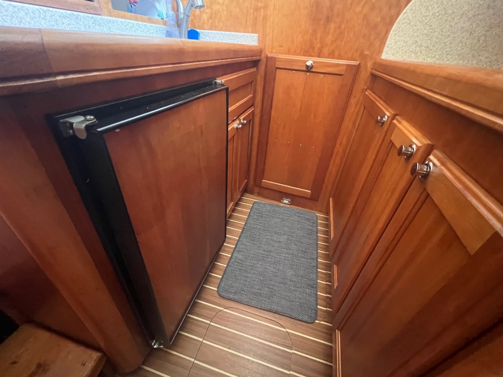 34ft Mainship Yacht For Sale