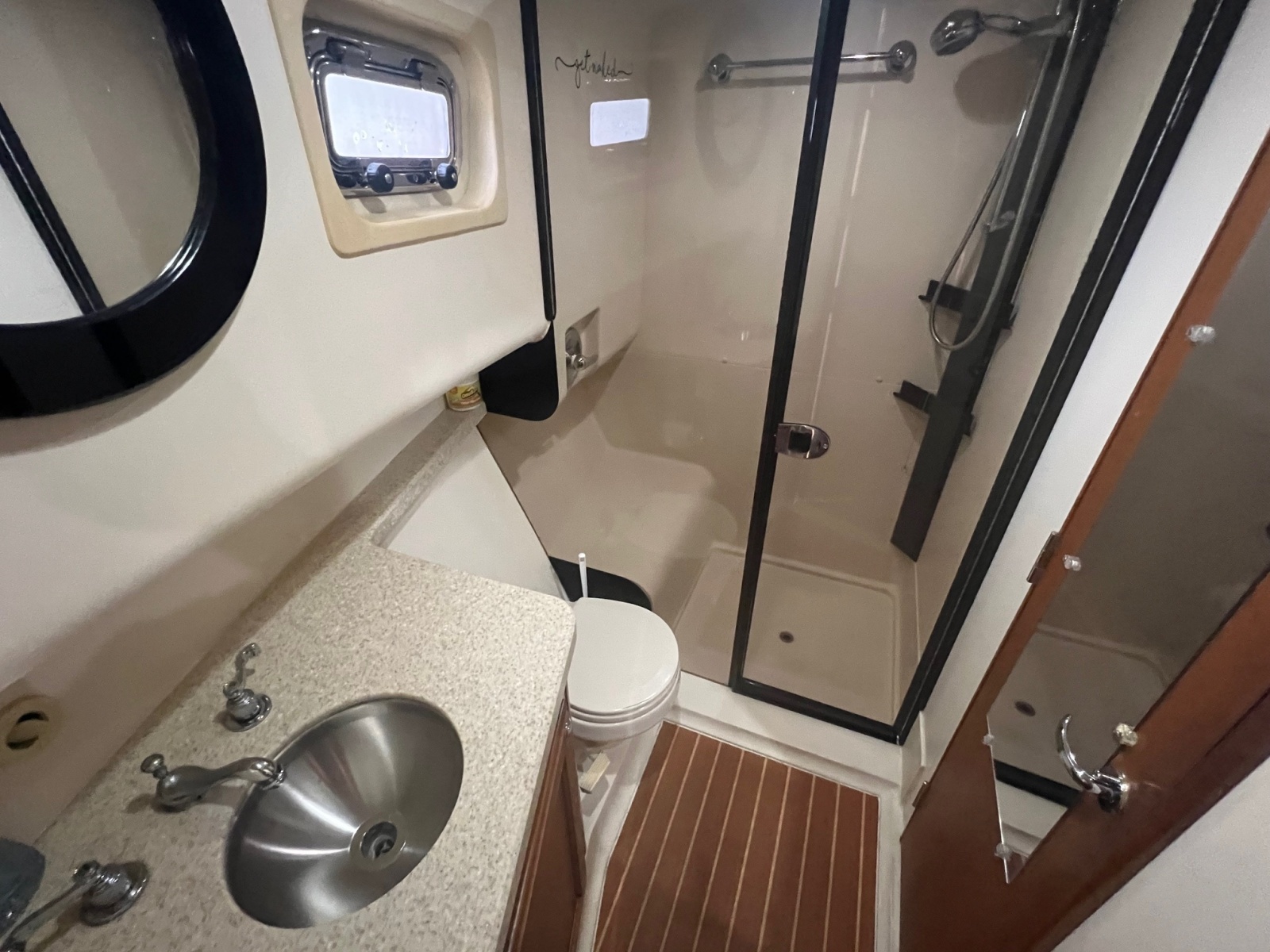 2006 Mainship 34 Trawler
