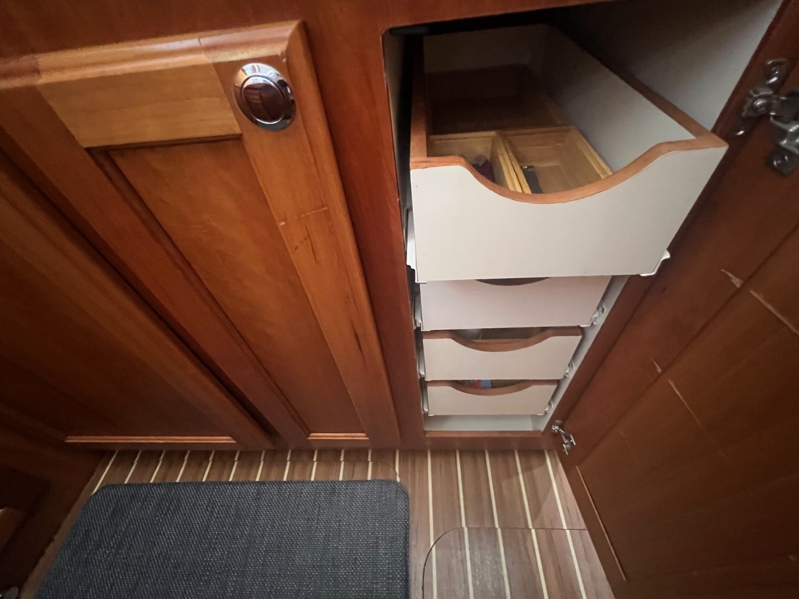 34ft Mainship Yacht For Sale