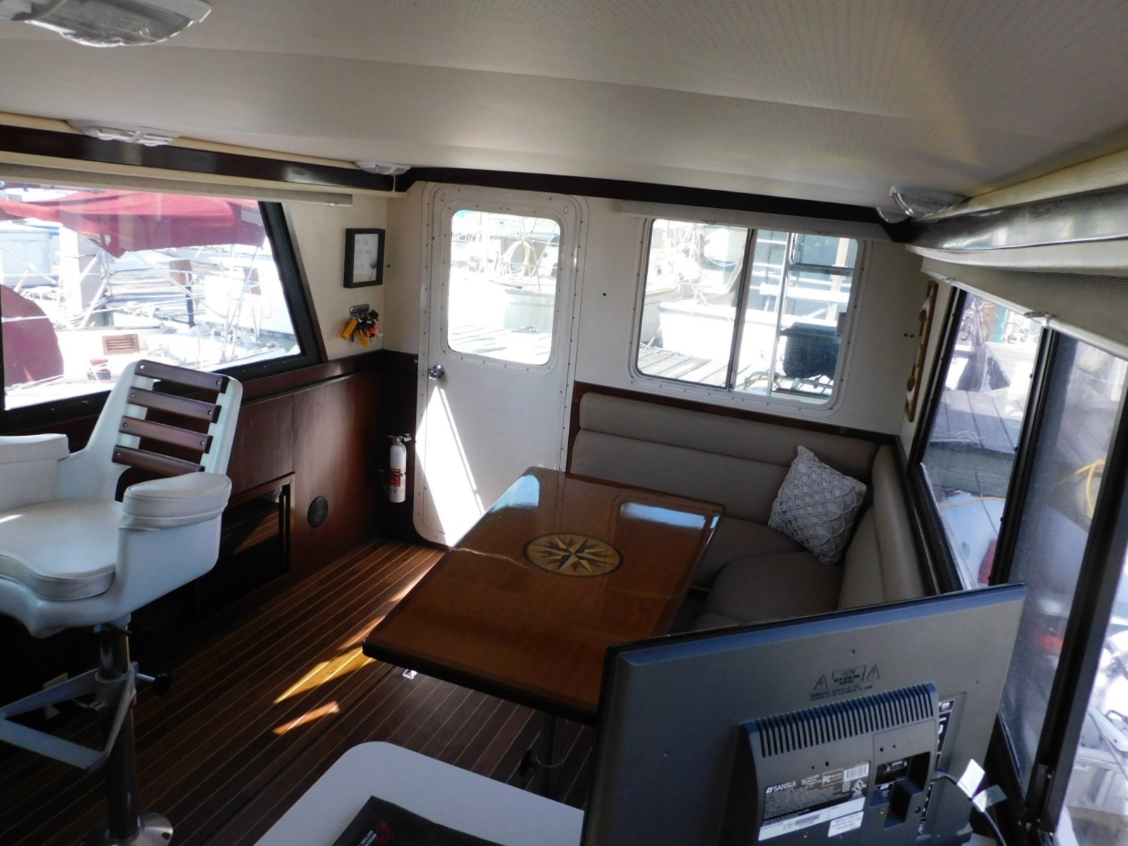 No Reel Hurry 31ft Camano Yacht For Sale