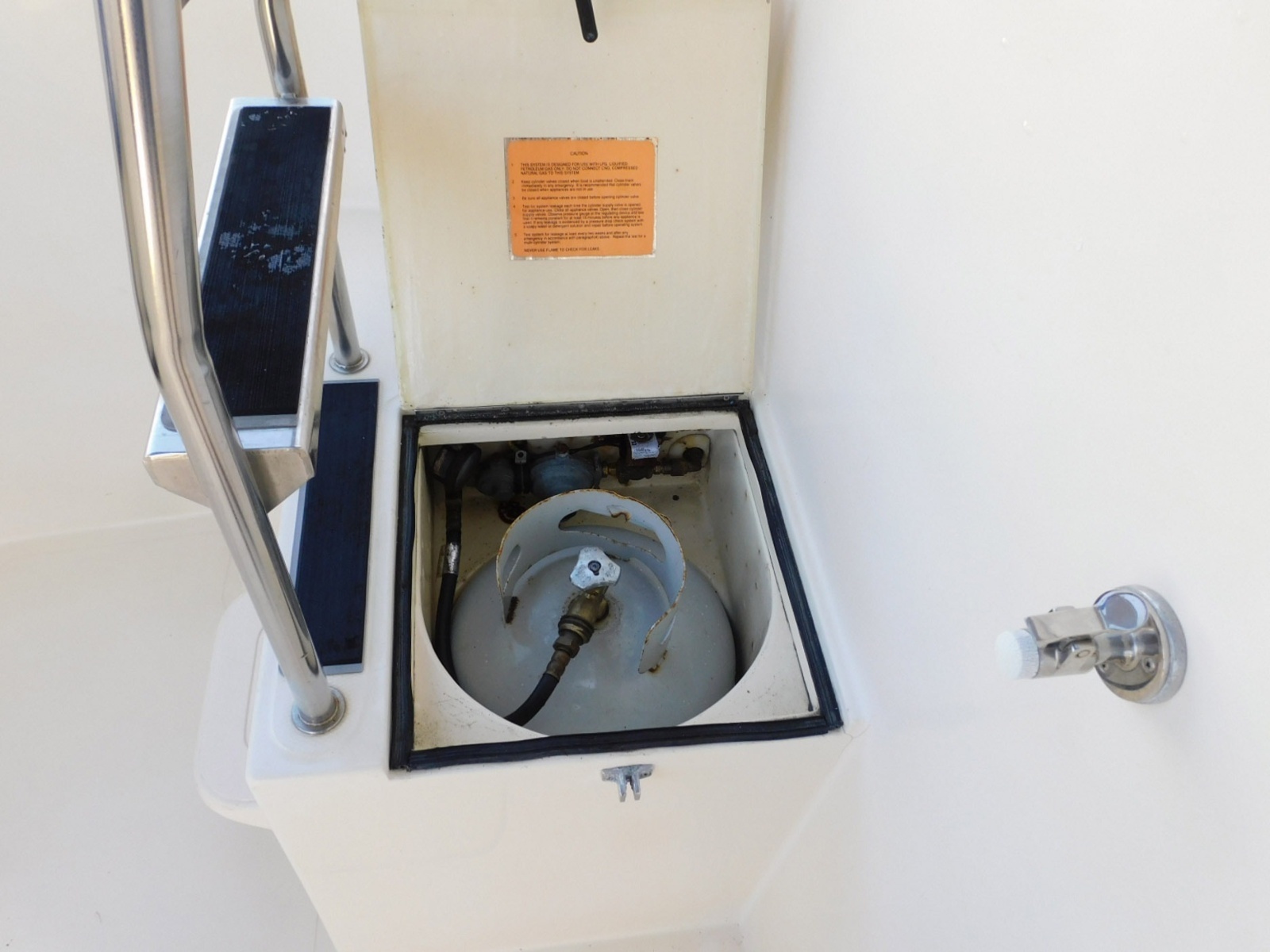 No Reel Hurry 31ft Camano Yacht For Sale