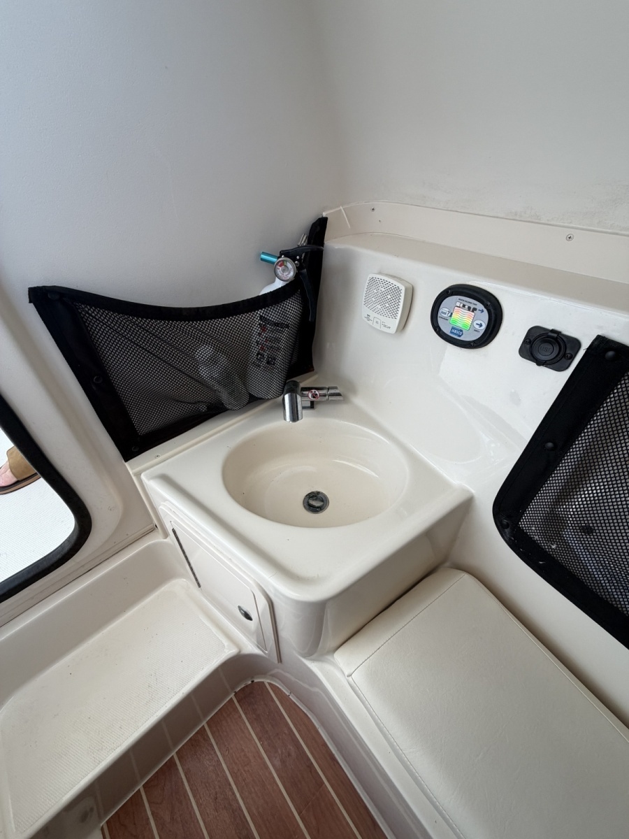 30ft Grady White Yacht For Sale