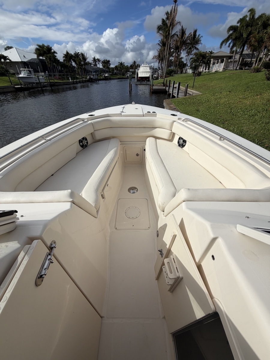 30ft Grady White Yacht For Sale