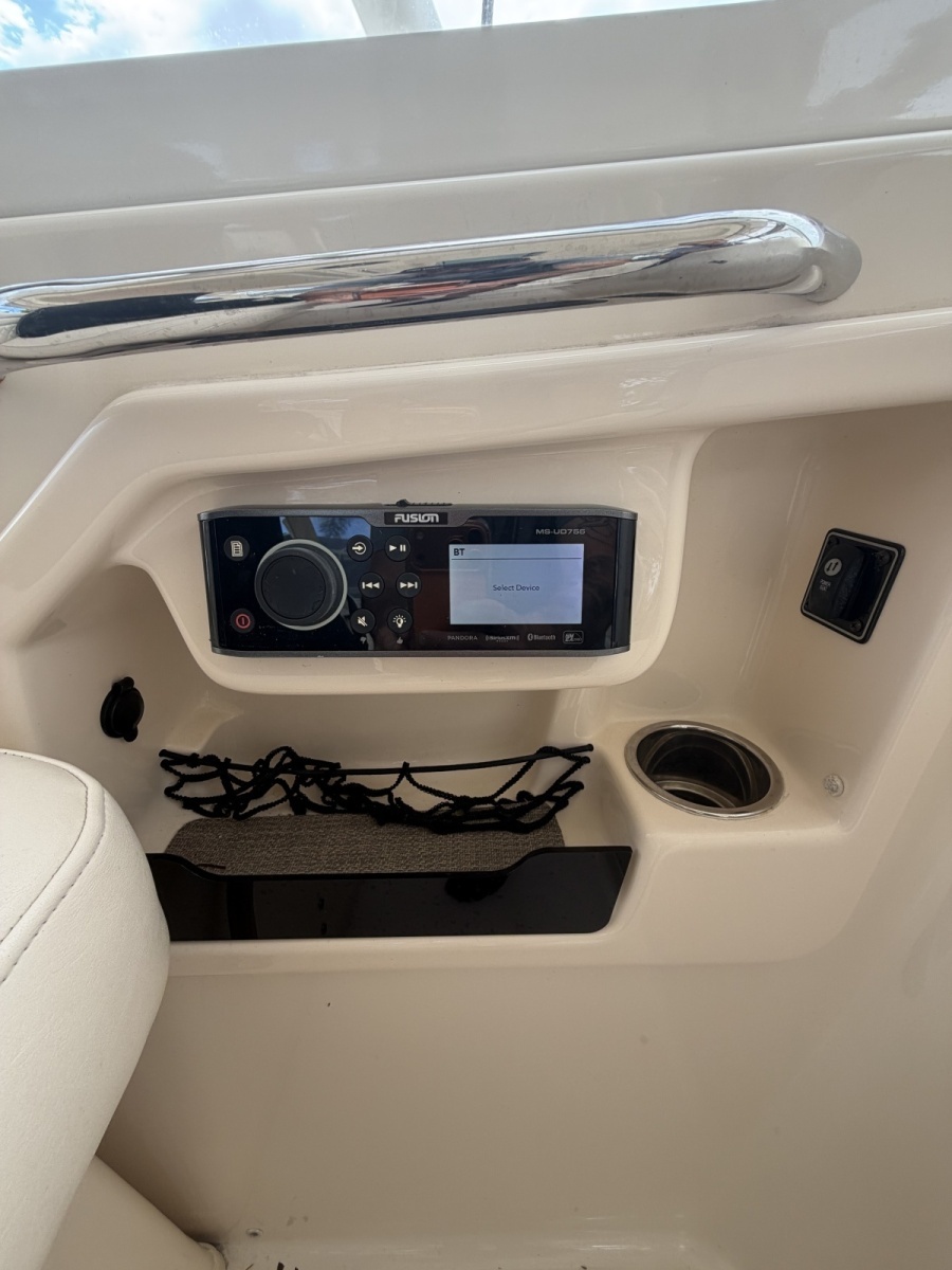 30ft Grady White Yacht For Sale