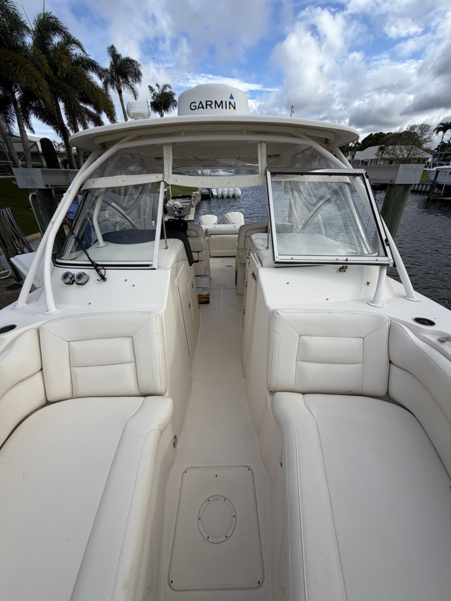 30ft Grady White Yacht For Sale