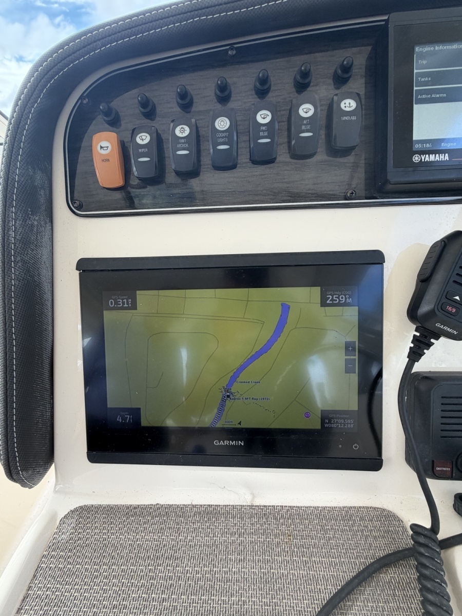 30ft Grady White Yacht For Sale