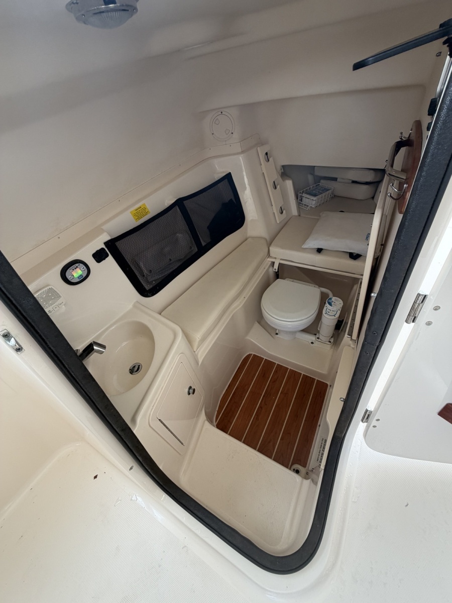 30ft Grady White Yacht For Sale