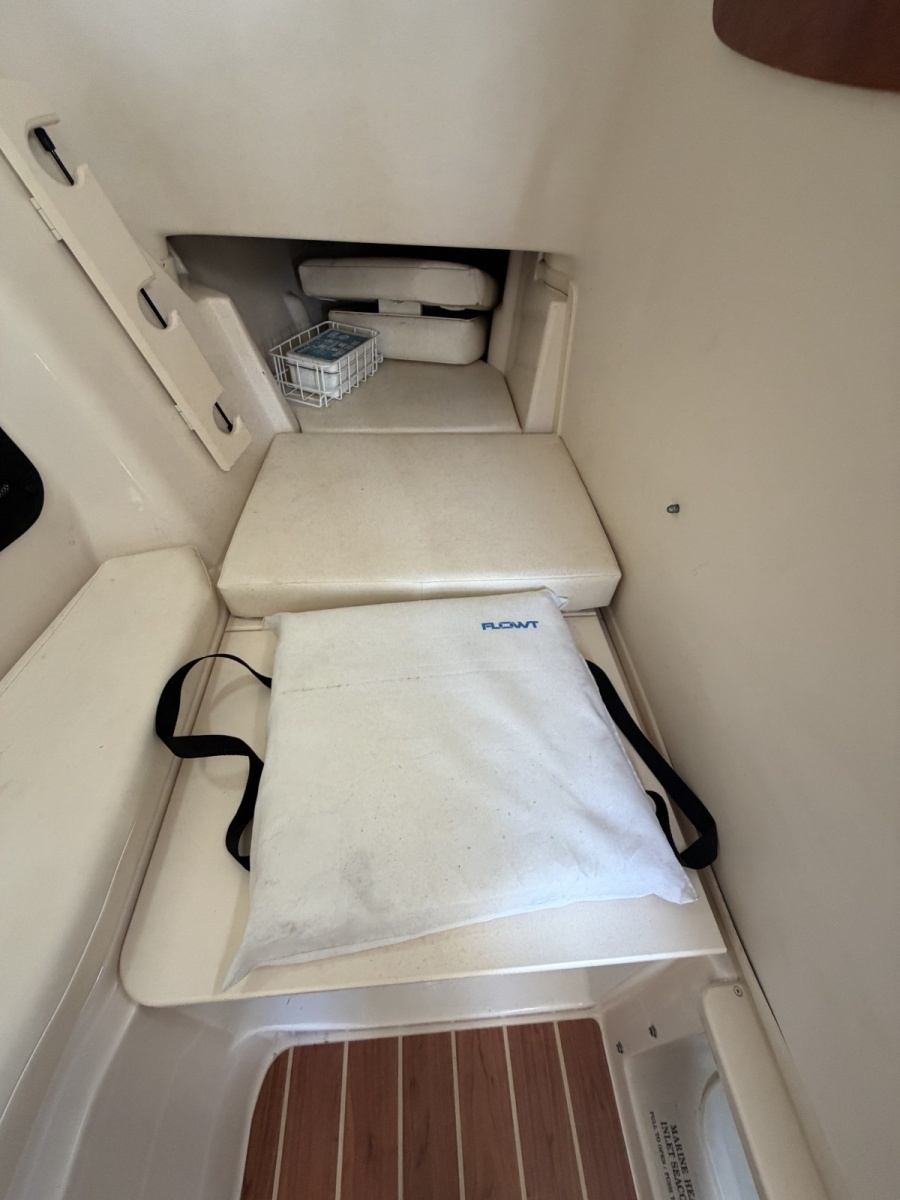 30ft Grady White Yacht For Sale